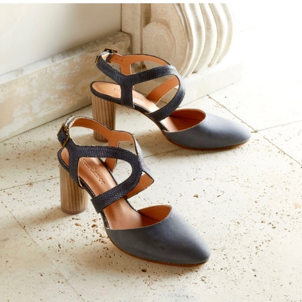 SUNDANCE CHUNKY HEEL ANKLE STRAP CLOSE-TOE SHOES LIGHT PURPLE LEATHER HEELS